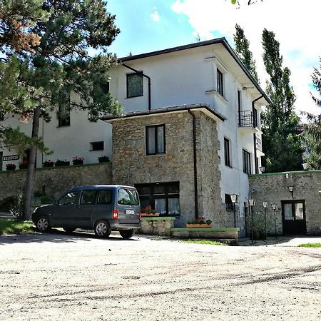 Bed and Breakfast Fuezi Panzio Шопрон Екстер'єр фото